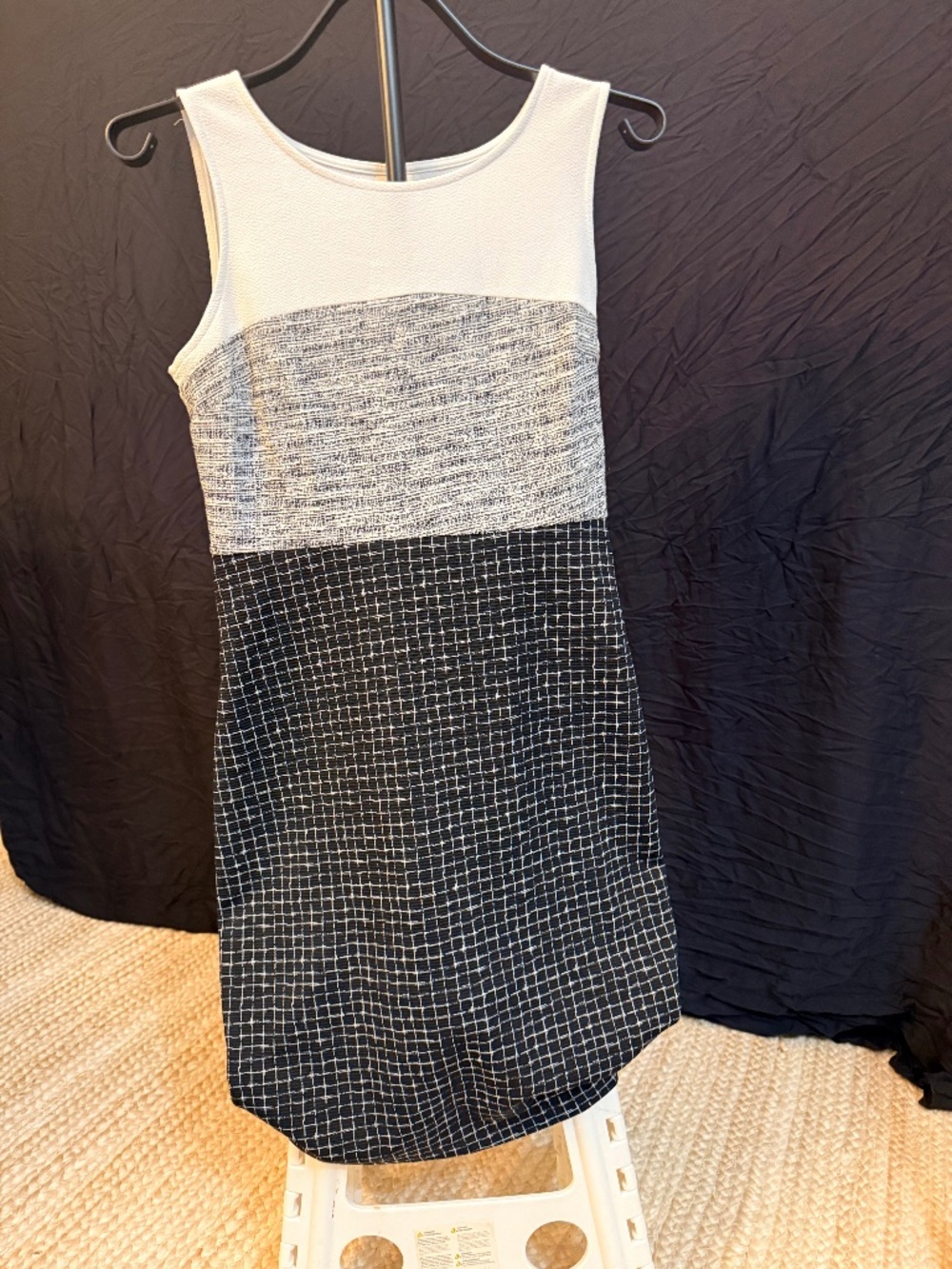Kaileigh Colorblock Sleeveless Shift Dress Size M Black White Gray